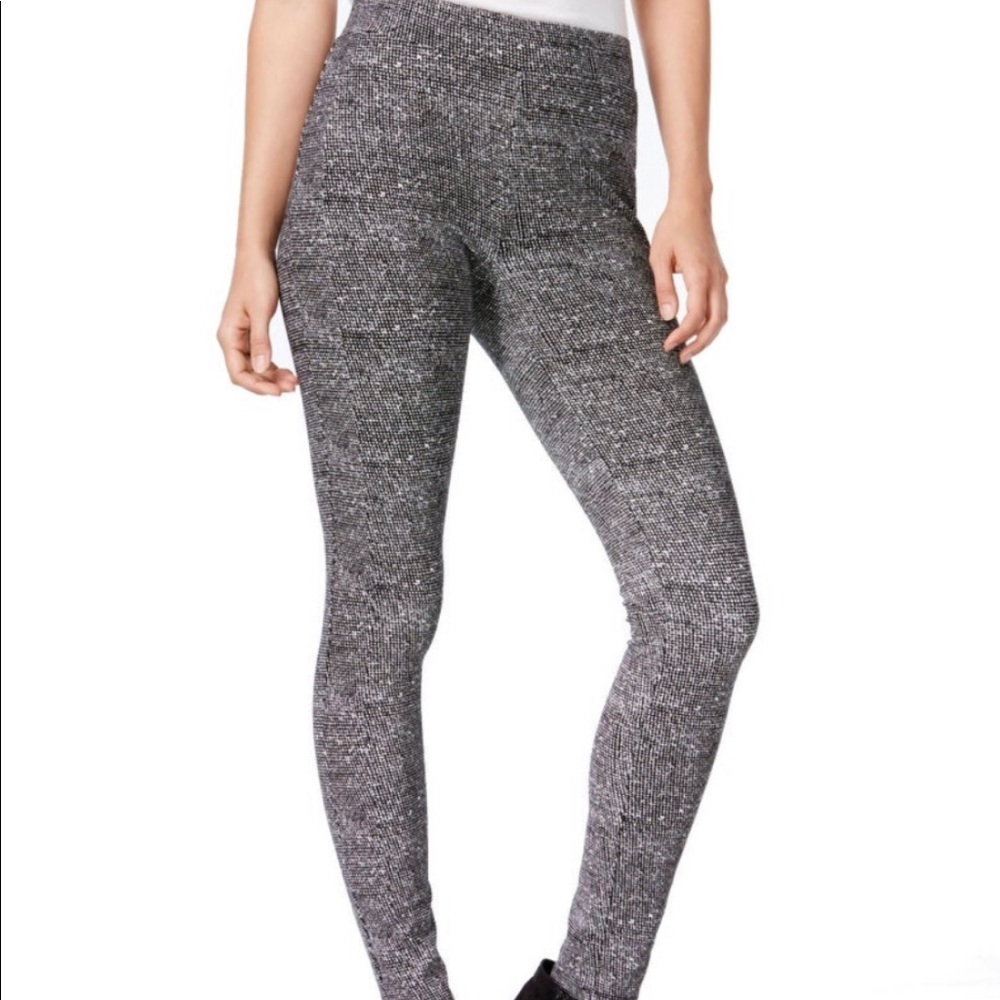 Bar III Women's Printed Flat Front Leggings